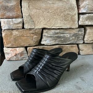 Phillipe Lim leather sandals. Size 9 1/2 black.